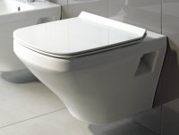 Duravit Durastyle perem nélküli fali WC, mélyöblítésű, látható rögzítéssel